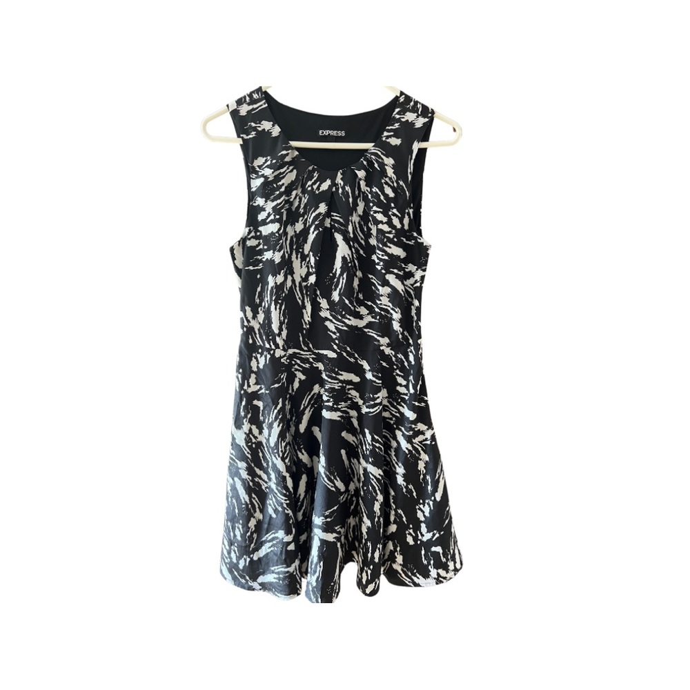 Express, Cocktail dress. Great for weddings & parties. Great condition.